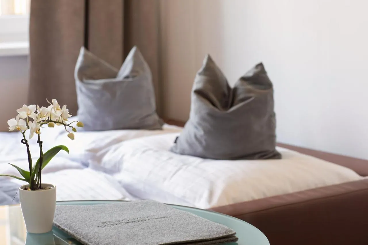 Hotel Bergwirt Schoenbrunn Wenen