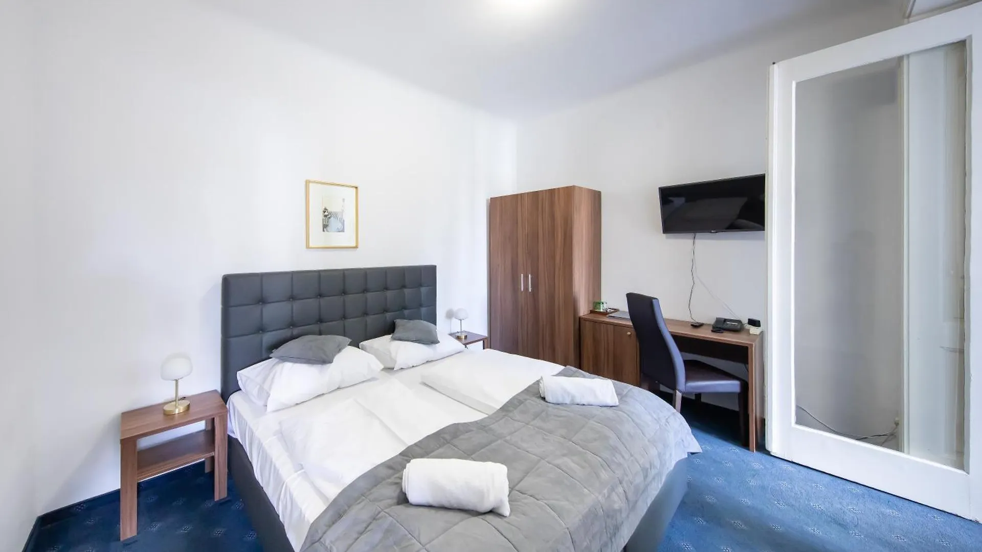 Hotel Bergwirt Schoenbrunn Wenen