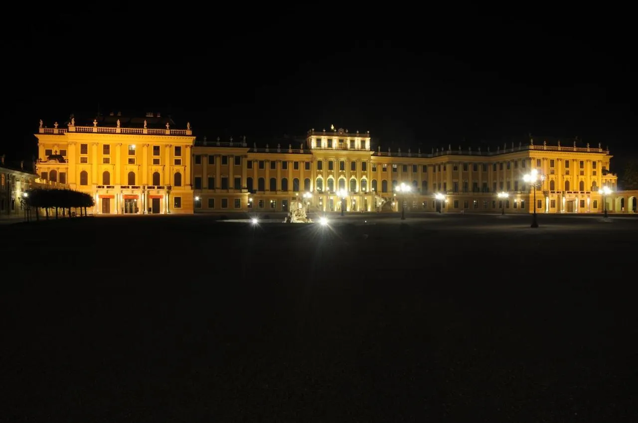 Hotel Bergwirt Schoenbrunn Wenen