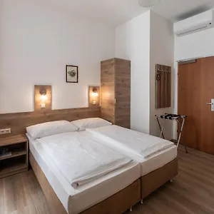 Hotel Terminus, Viena