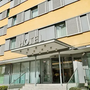 Hotel Courtyard By Marriott Schoenbrunn