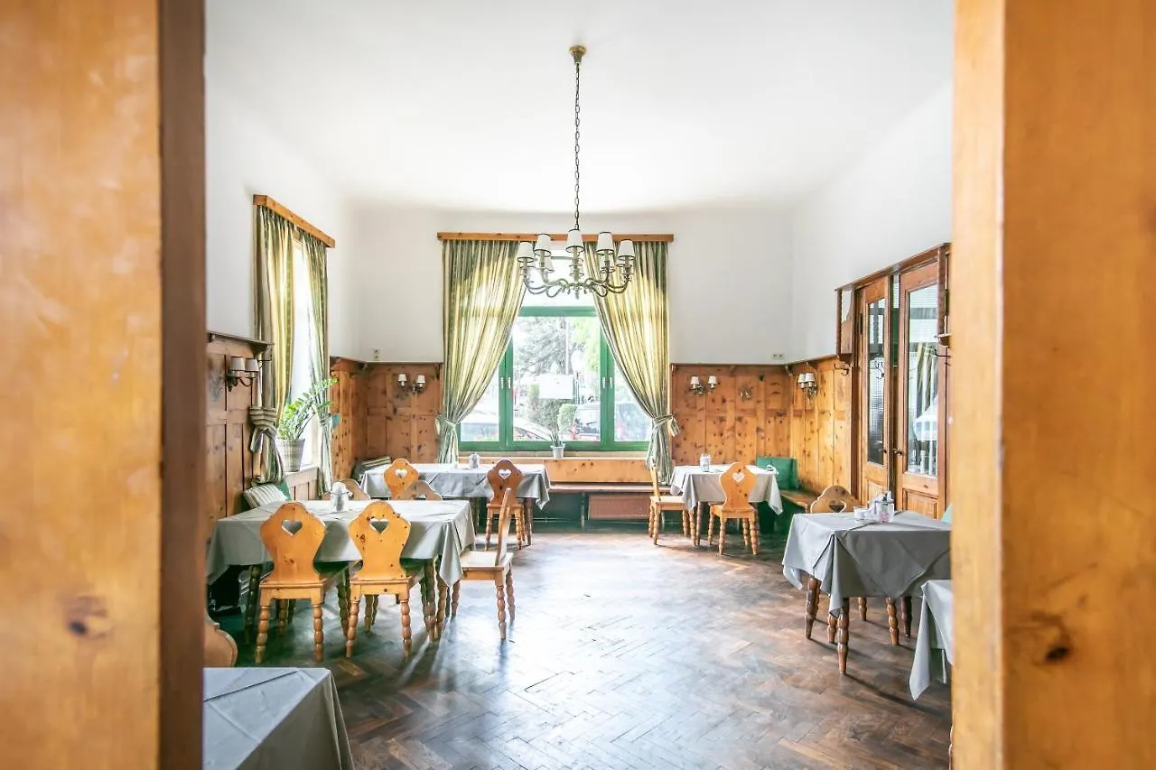 Hotel Bergwirt Vienna