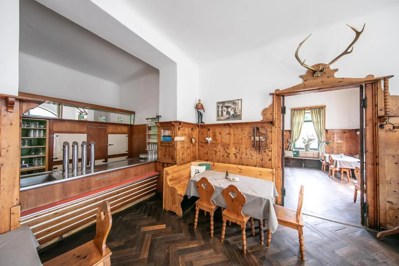 Hotel Bergwirt Vienna