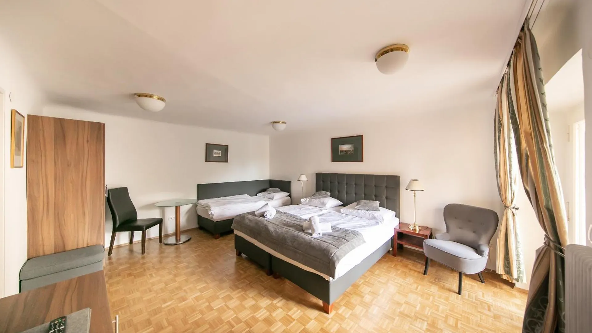 Hotel Bergwirt Vienna