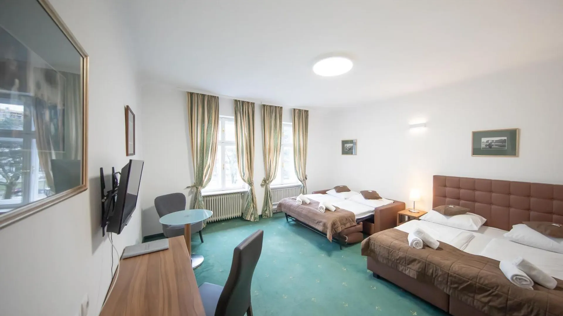 ***  Hotel Bergwirt Vienna Austria