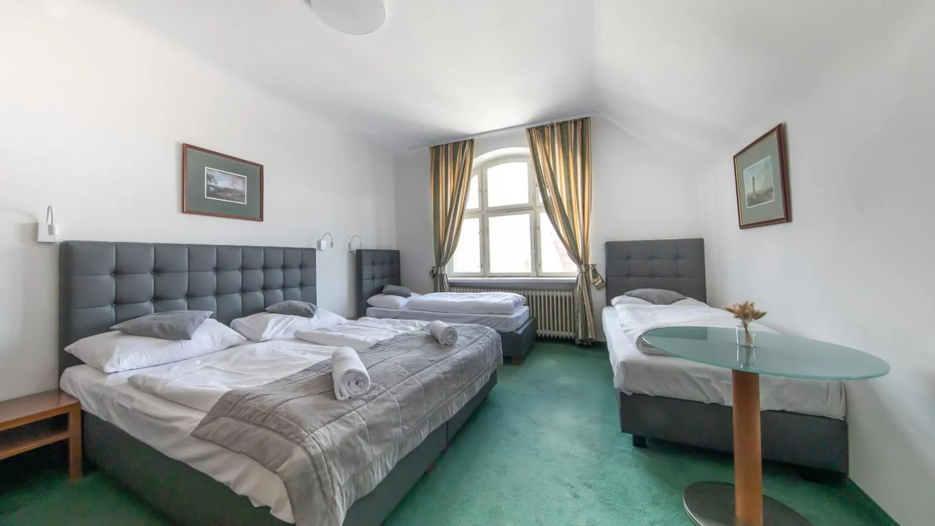 Hotel Bergwirt Vienna 3*,
