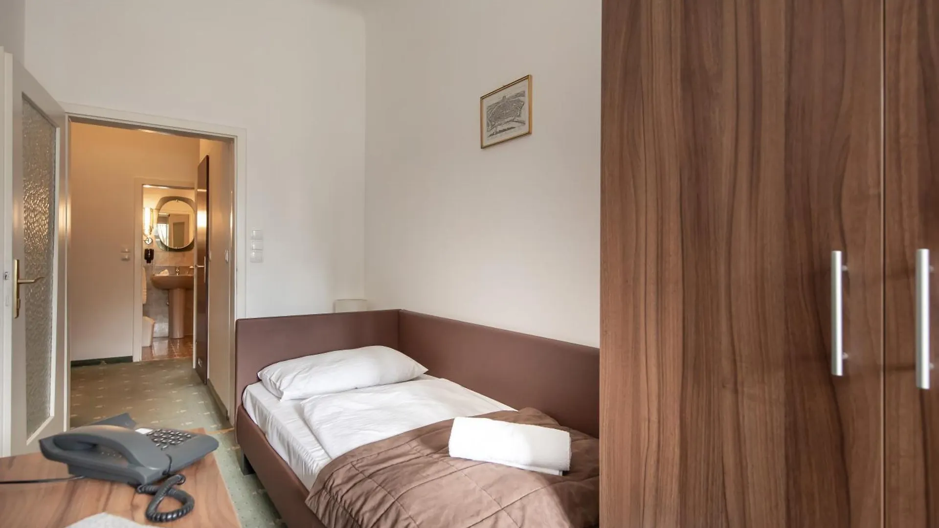 Hotel Bergwirt Vienna