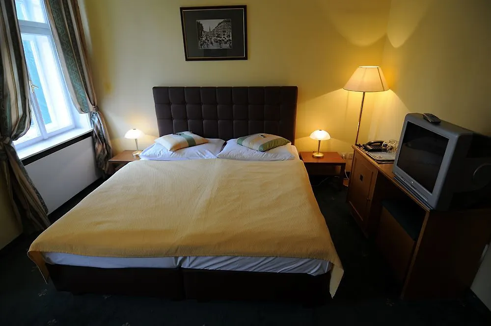 Hotel Bergwirt Vienna