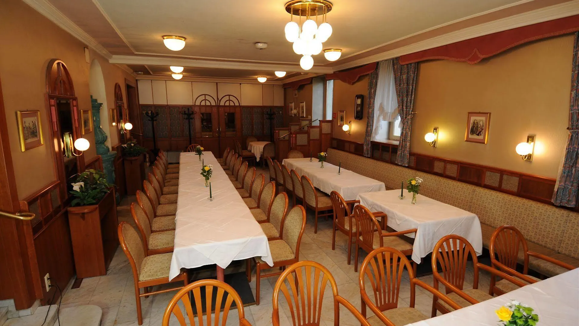 Hotel Bergwirt Vienna