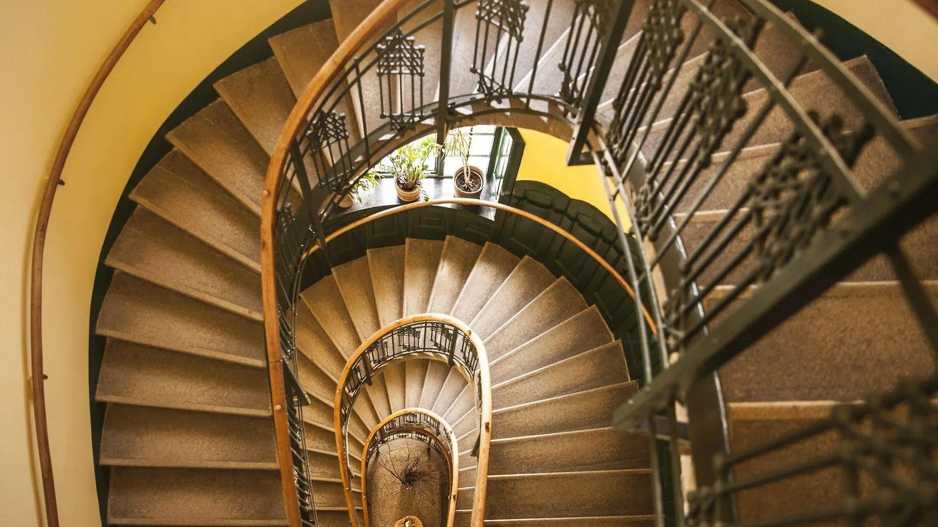 Hotel Bergwirt Vienna