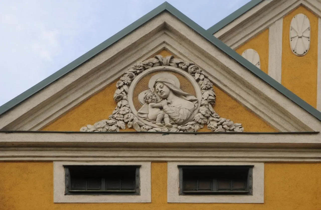 Hotel Bergwirt Vienna